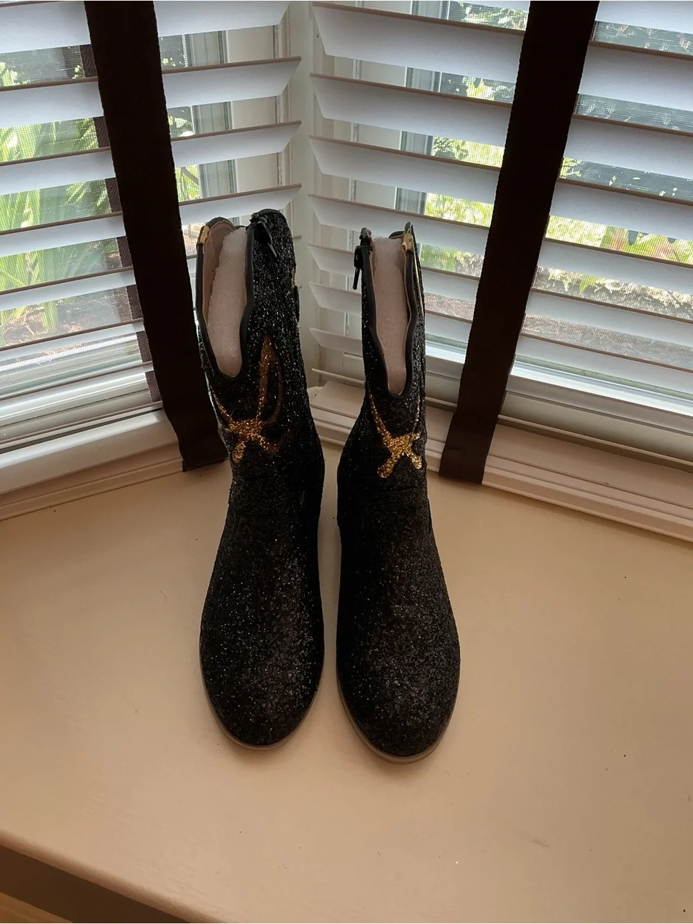 Women's Glitter Western Boots - Black & Gold